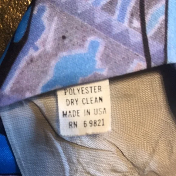 Vintage 1993 Ralph Marlin Elvis Presley “Jailhouse” classic novelty necktie - Picture 7 of 12